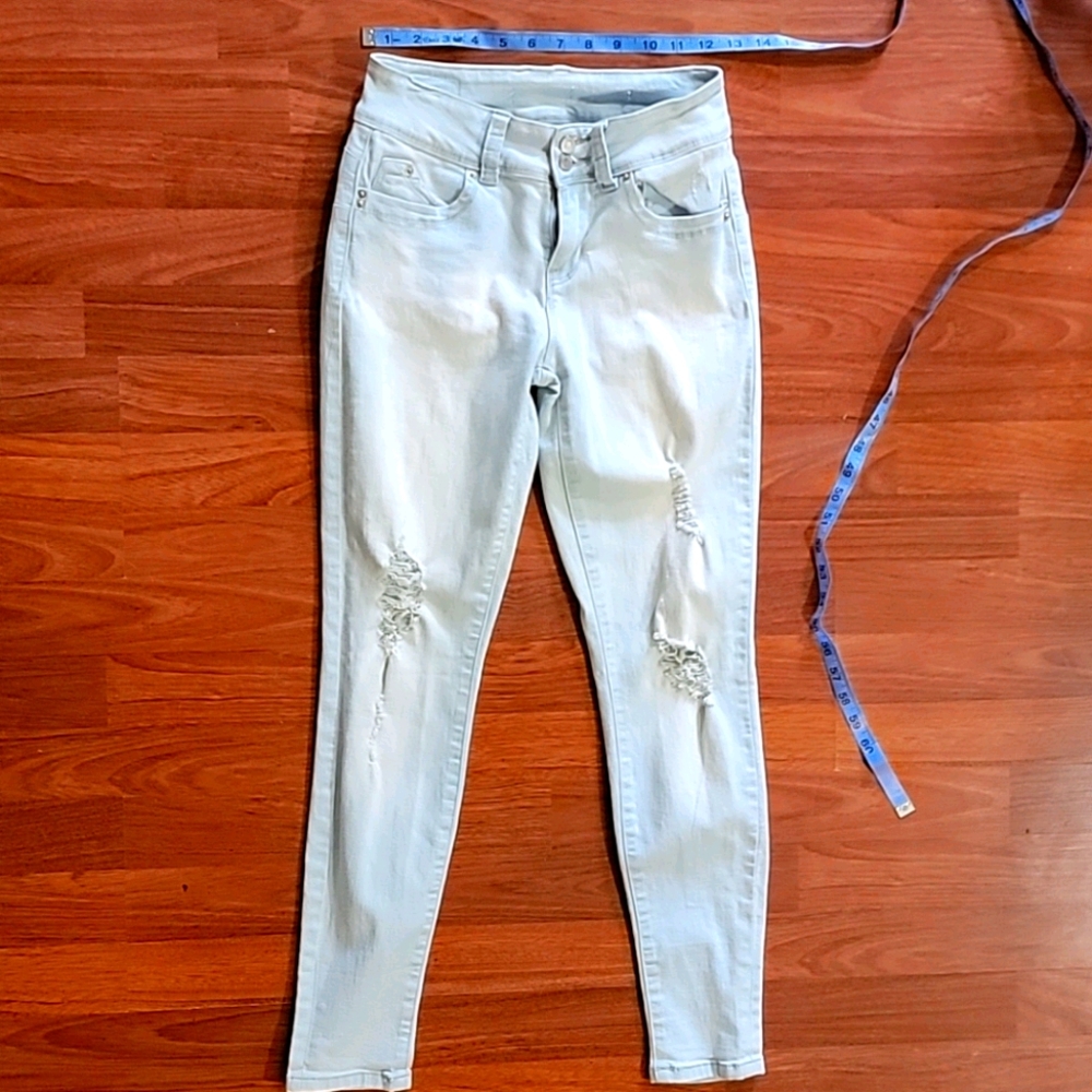 Wanna betta butt jeans